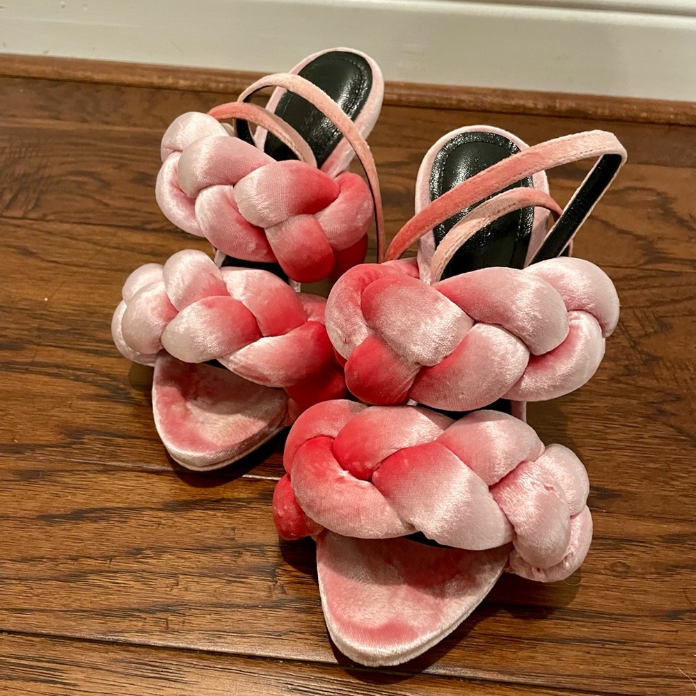 Marco De Vincenzo pink braided velvet heels - Picture 2 of 2